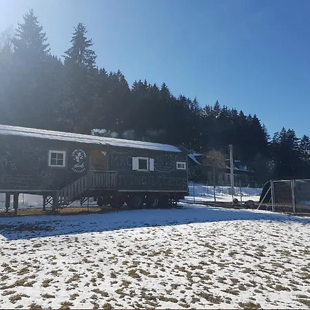 Гостевой дом Living Legends - Tiny House Auf Den Wiesen Der Edermuehle *