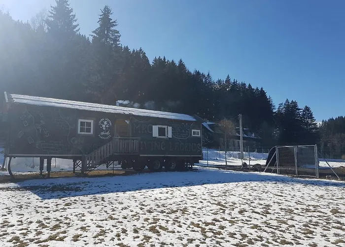 בית הארחה Living Legends - Tiny House Auf Den Wiesen Der Edermuehle 4*