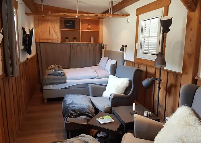 בית הארחה Living Legends - Tiny House Auf Den Wiesen Der Edermuehle